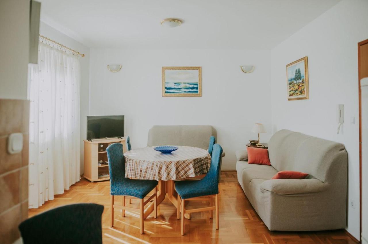 Apartman Hola Novigrad Istria Exterior foto